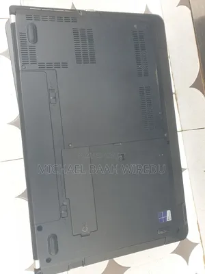 Laptop Fujitsu Amilo Li3910 4GB Intel HDD 250GB