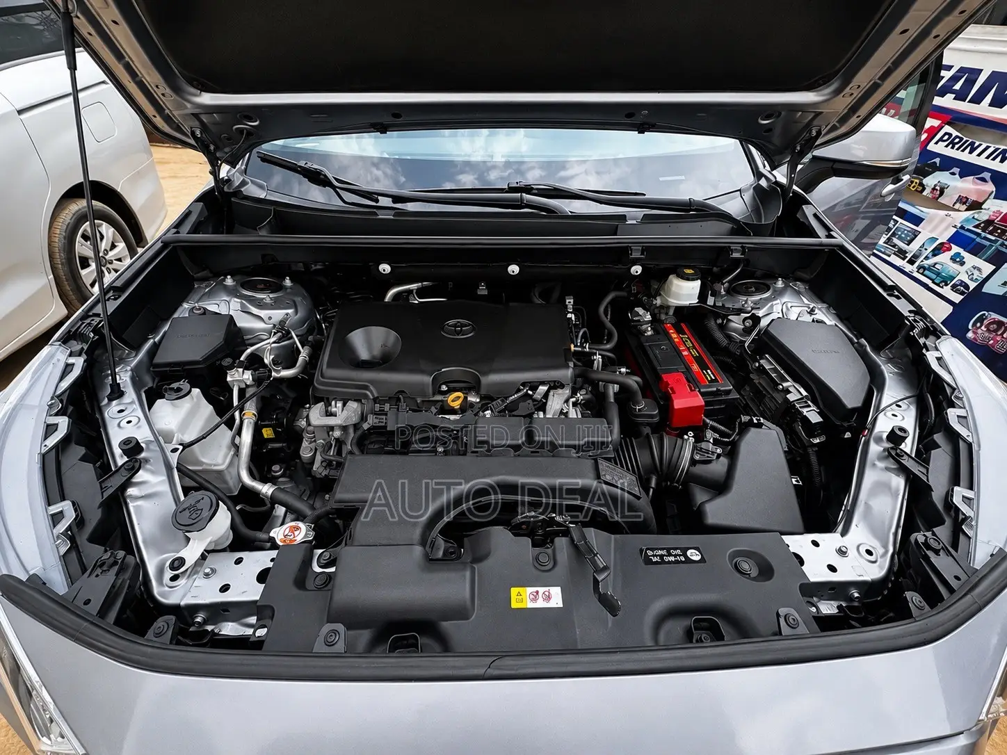 Toyota RAV4 XLE 2021 Silver