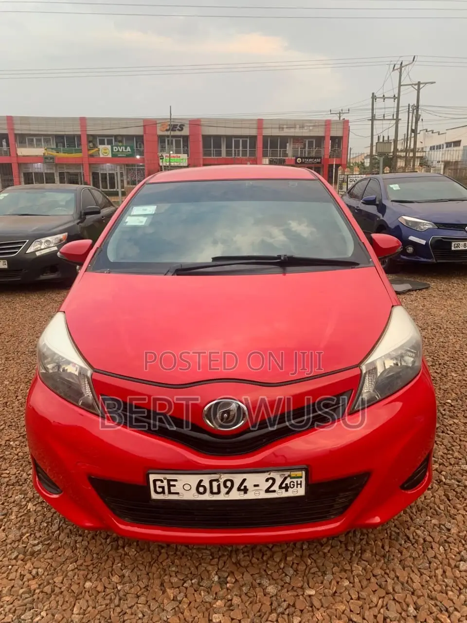 Toyota Vitz 2013 Red