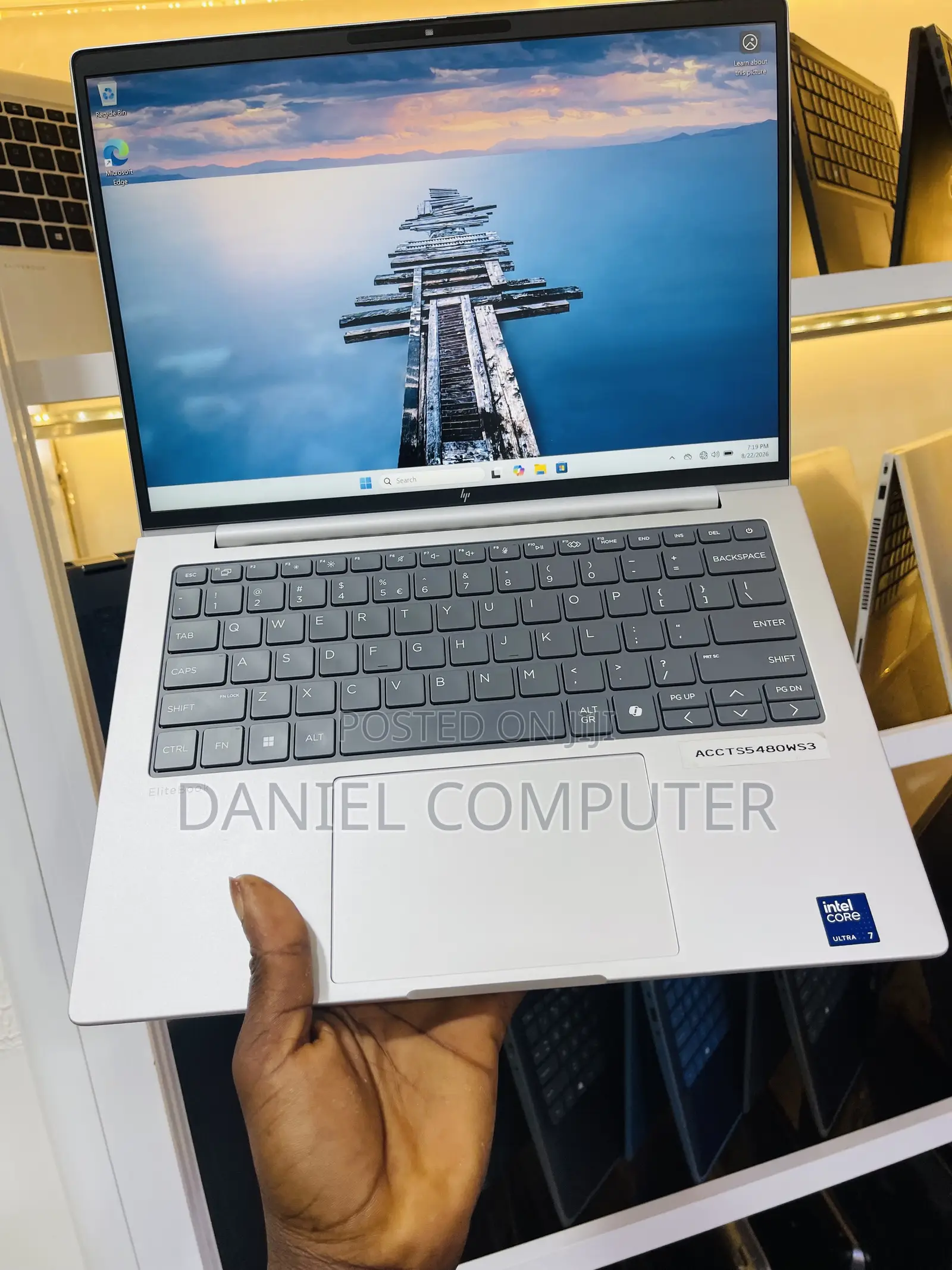 Laptop HP EliteBook 8 G1i 16GB Intel Core Ultra 7 SSD 512GB