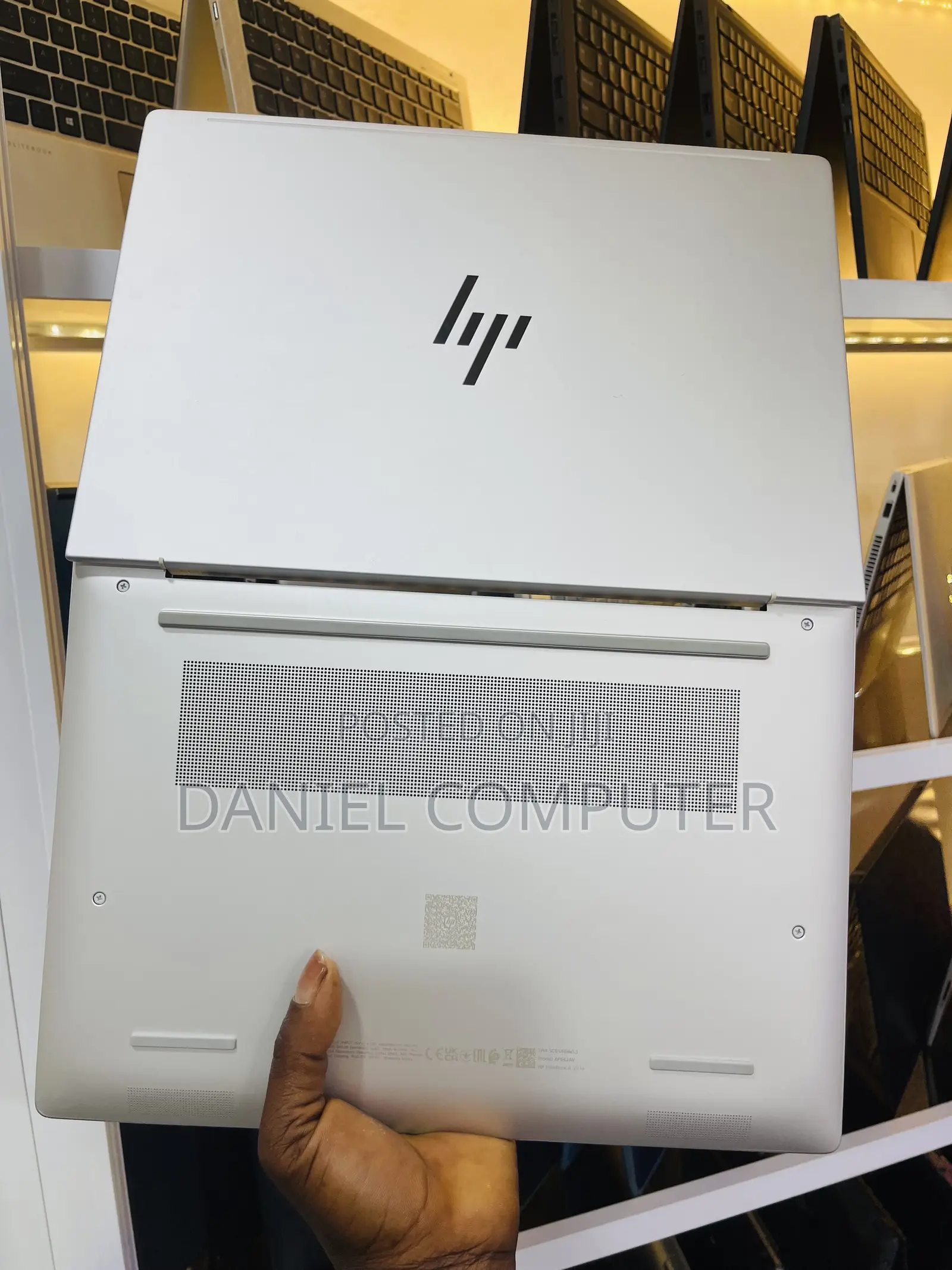 Laptop HP EliteBook 8 G1i 16GB Intel Core Ultra 7 SSD 512GB