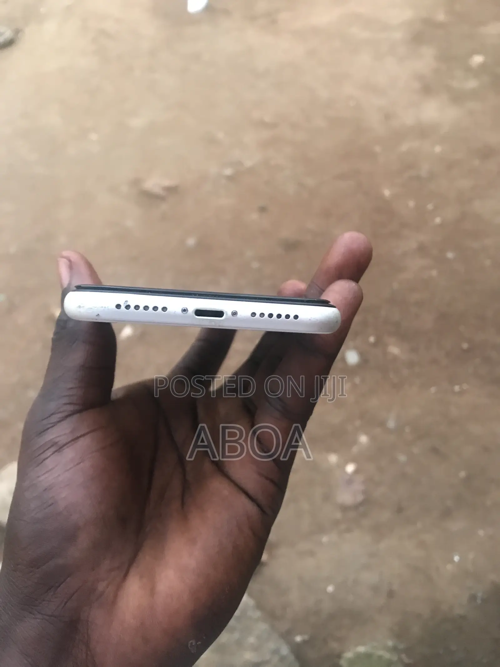 Apple iPhone XR 64 GB White