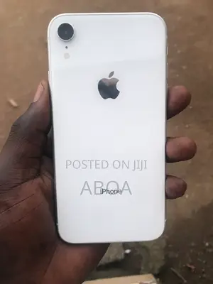 Apple iPhone XR 64 GB White