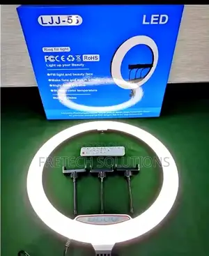 Ring Light 22-Inch