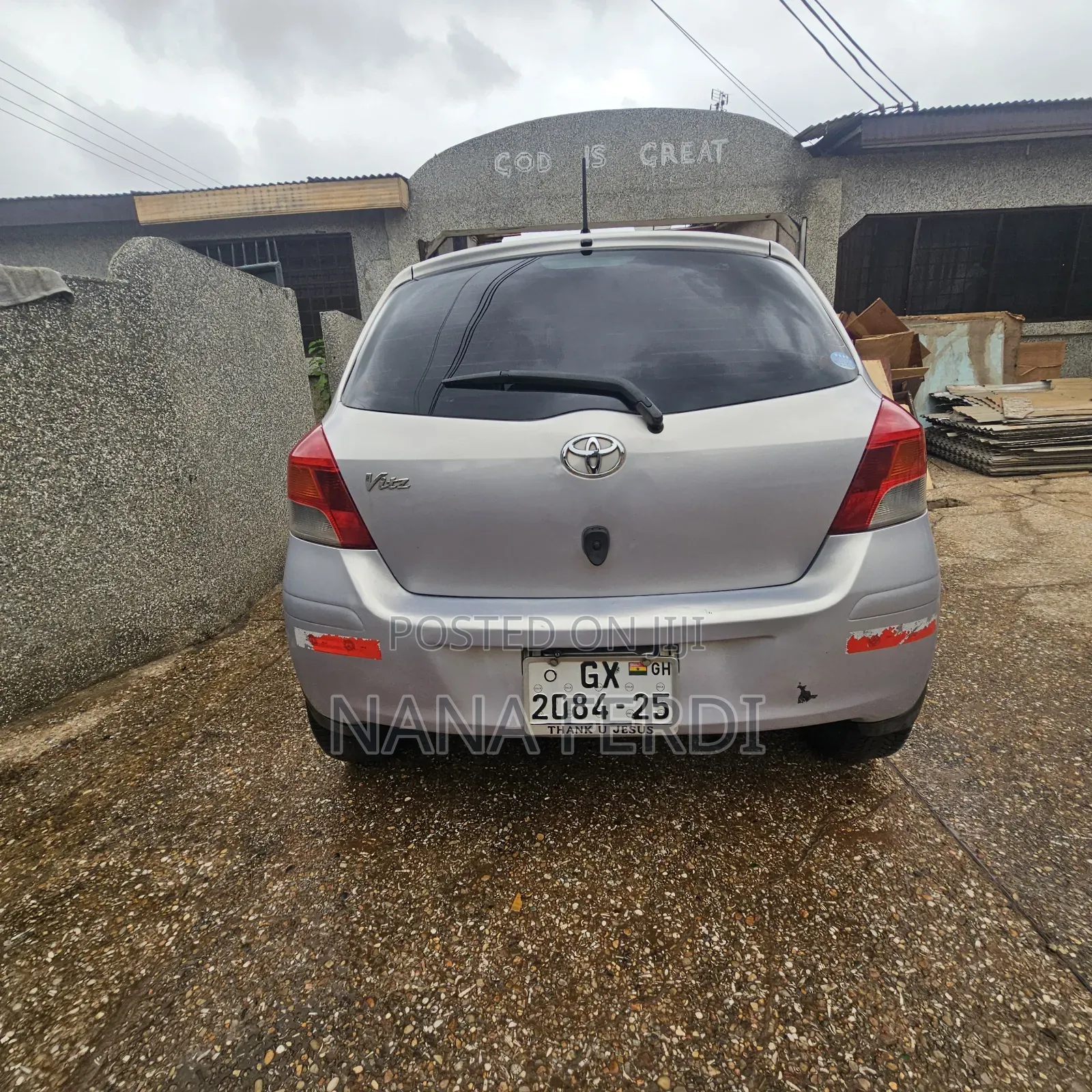 Toyota Vitz 2011 Gray