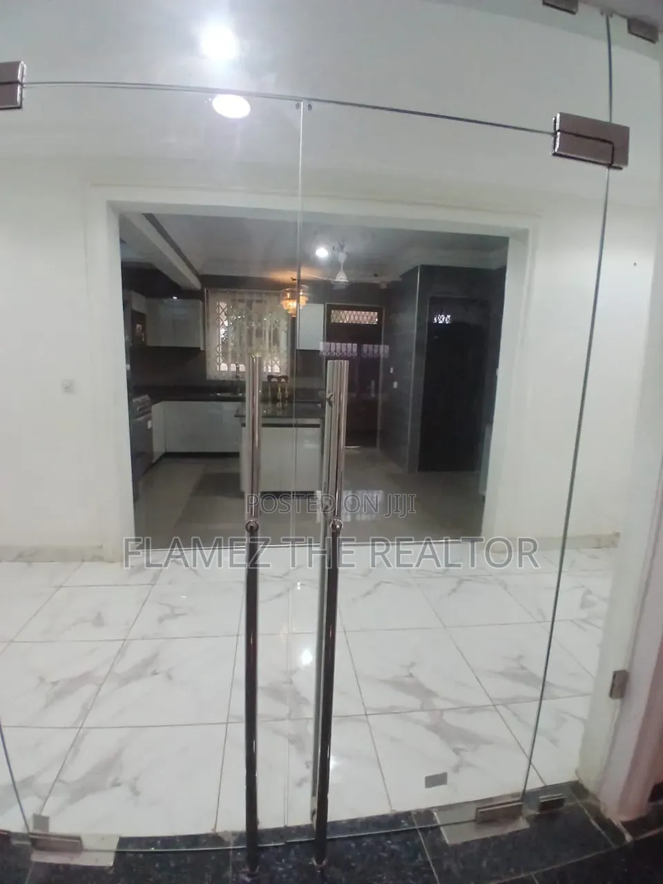 7bdrm Mansion in Kwabenya for rent