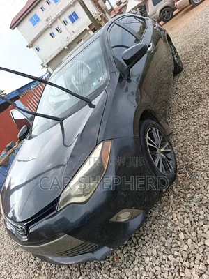 Toyota Corolla LE Premium 4dr Sedan (1.8L 4cyl CVT) 2016 Black