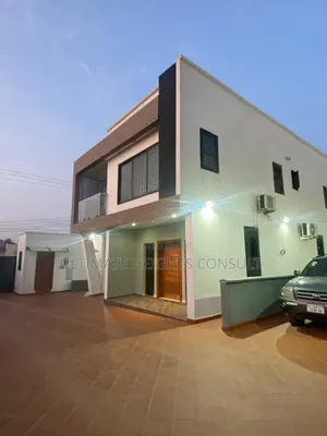 4bdrm House in Nyamekye, Nyanmekye for rent