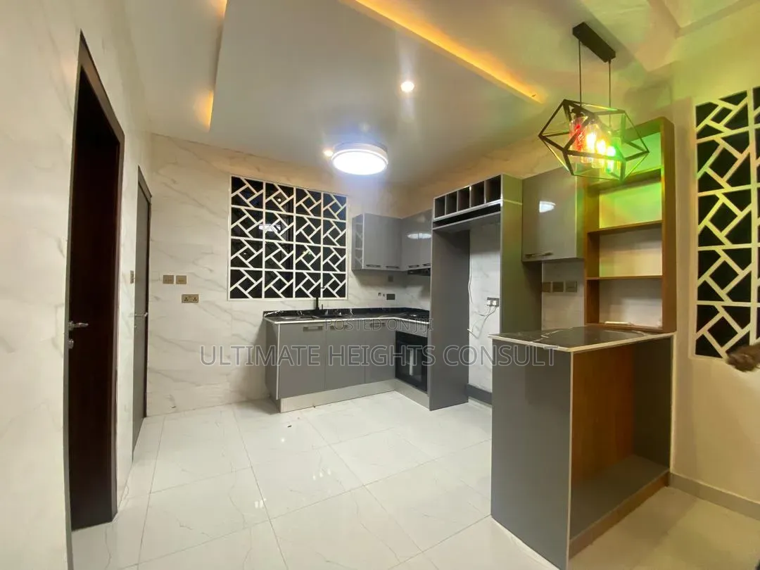 4bdrm House in Nyamekye, Nyanmekye for rent