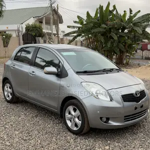 Toyota Yaris 1.5 Automatic 2009 Gray