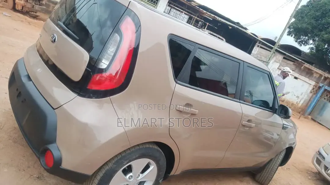 Kia Soul 2016 Gold
