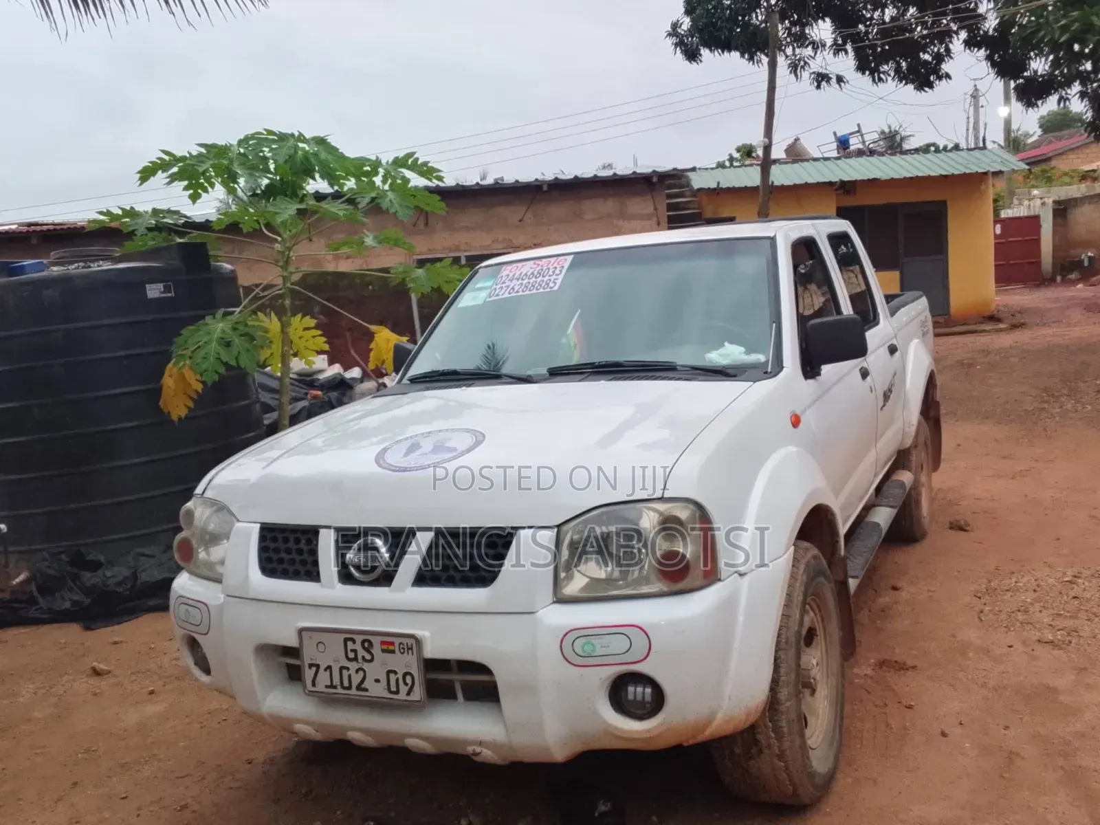 Nissan Hardbody 2009 White