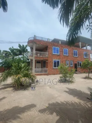 Furnished 6bdrm Apartment in Sprung Gruppe , Tetegu for sale