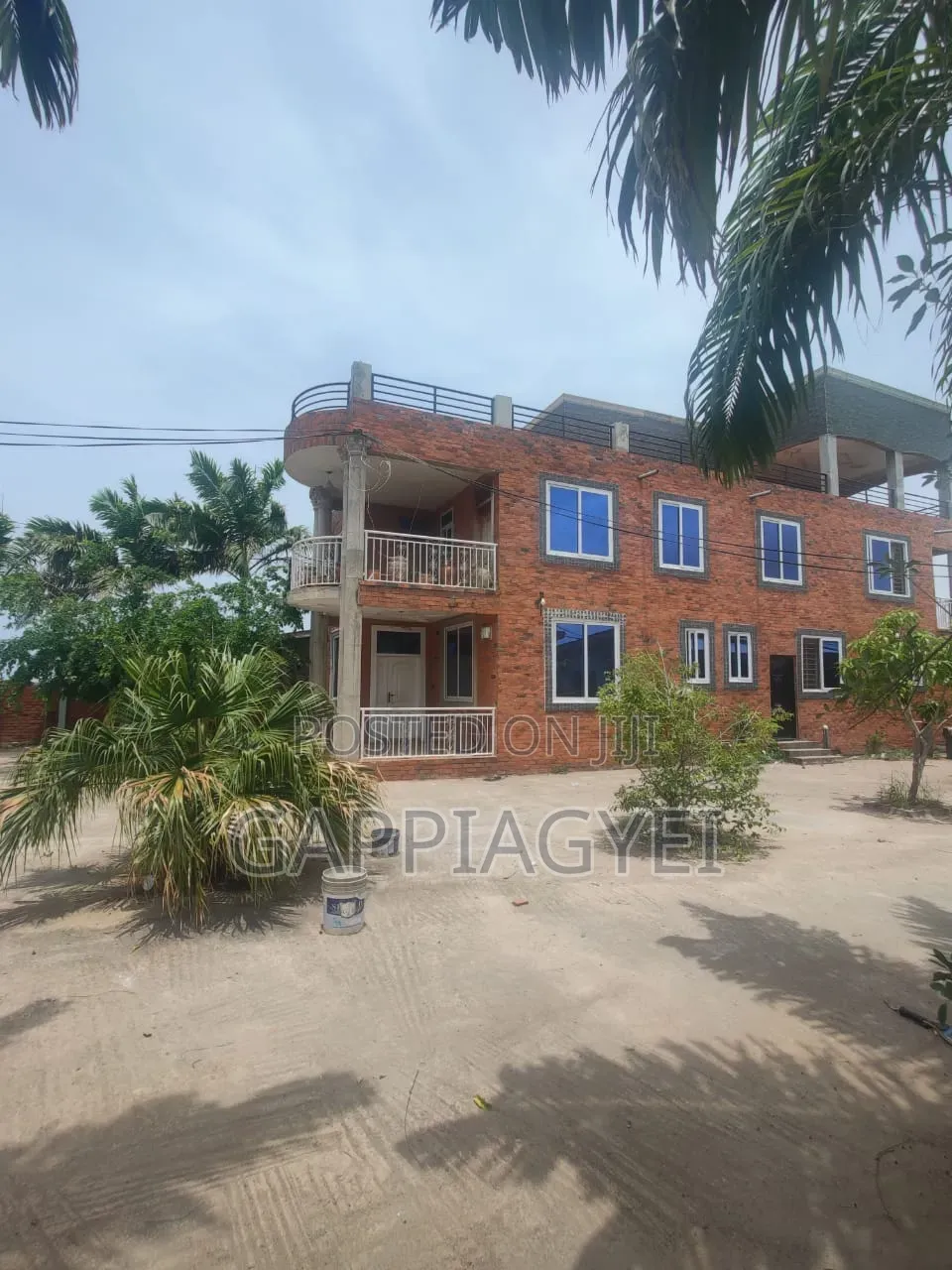 Furnished 6bdrm Apartment in Sprung Gruppe , Tetegu for sale