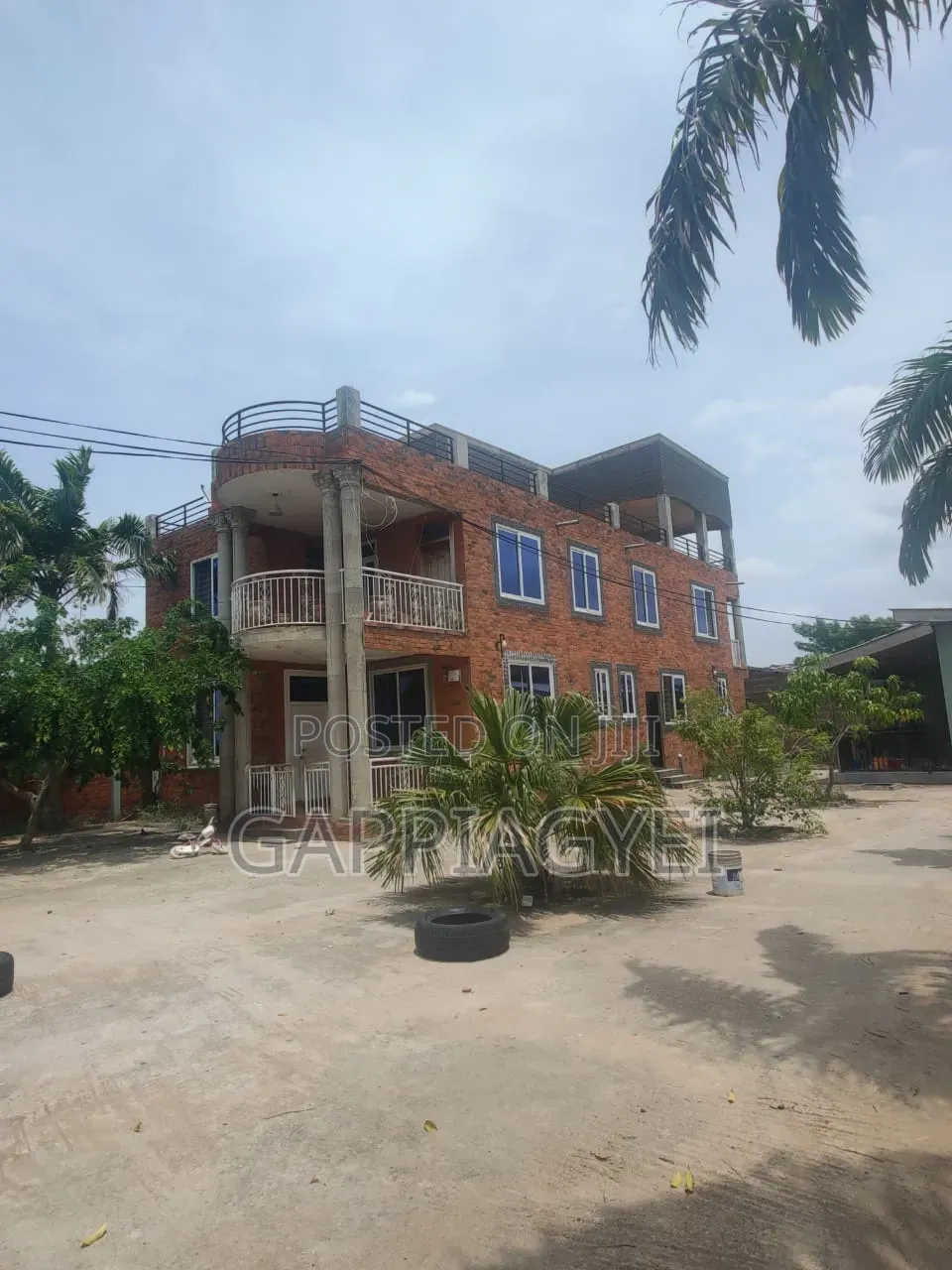 Furnished 6bdrm Apartment in Sprung Gruppe , Tetegu for sale
