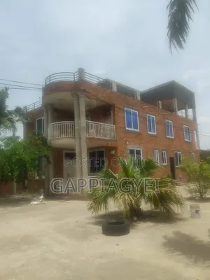 Furnished 6bdrm Apartment in Sprung Gruppe , Tetegu for sale