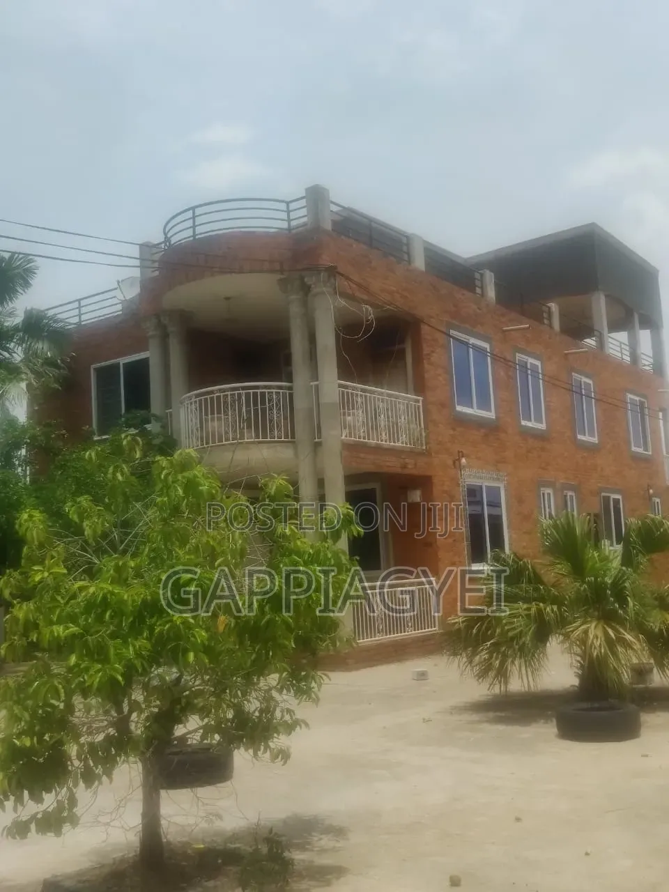 Furnished 6bdrm Apartment in Sprung Gruppe , Tetegu for sale
