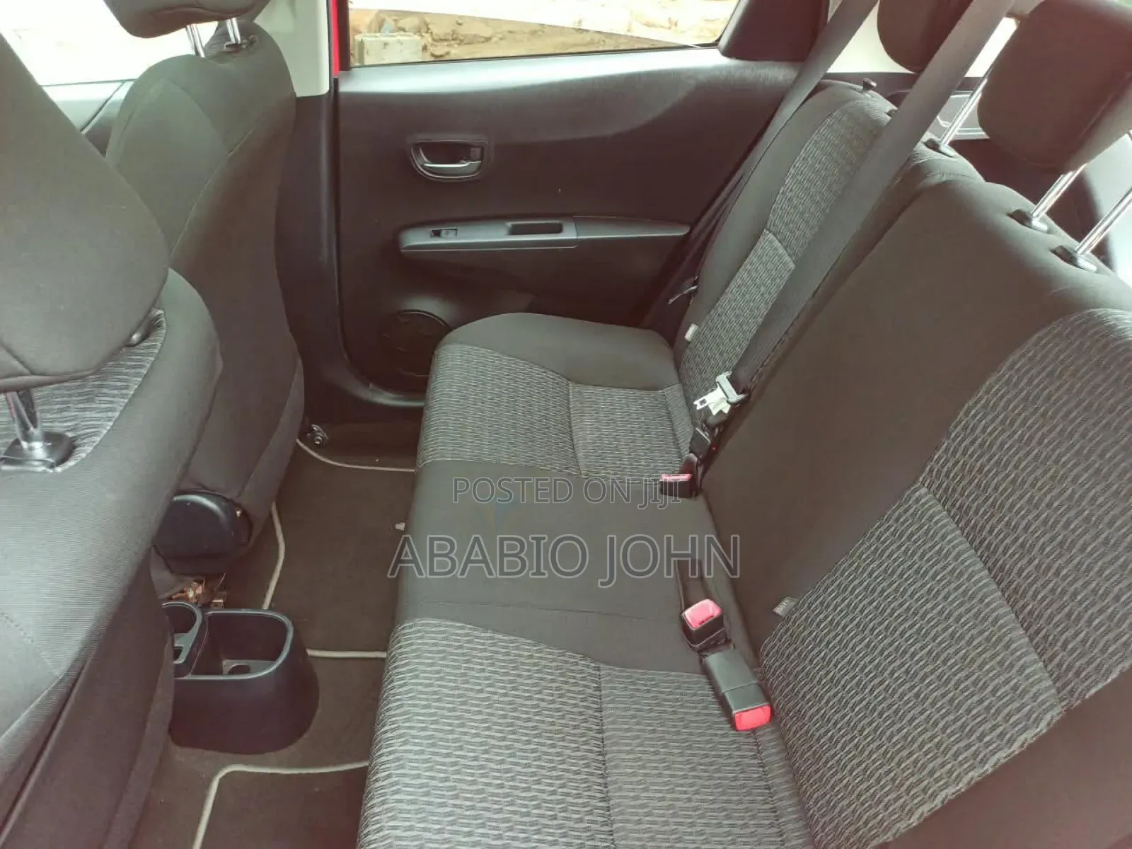 Toyota Yaris LE Hatchback 5dr 2014 Red