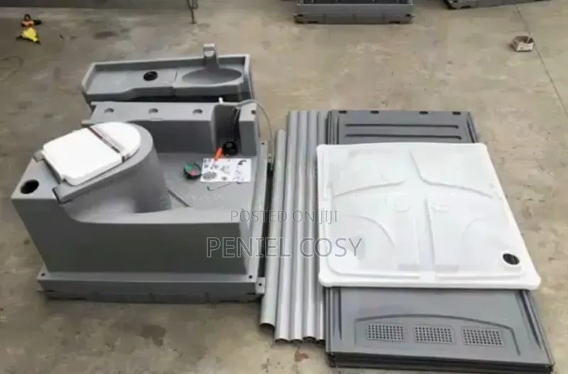 Flushable Mobile Toilet With Wash Hand Basin
