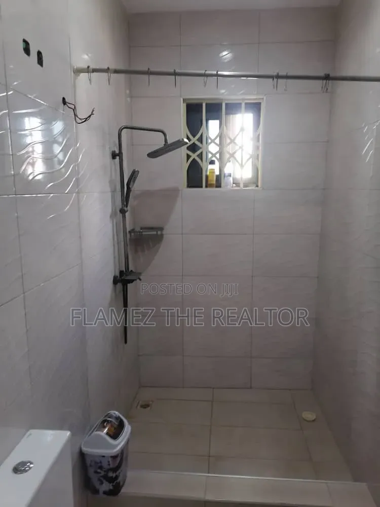 2bdrm Apartment in Kutunse, Amasaman for rent
