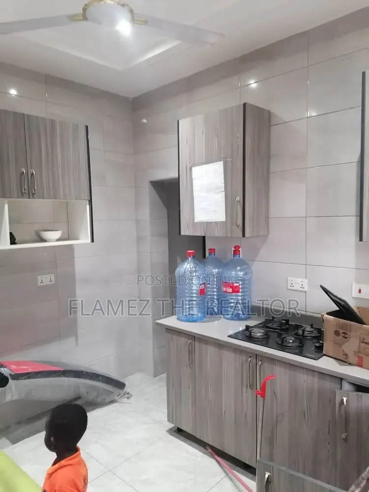 2bdrm Apartment in Kutunse, Amasaman for rent