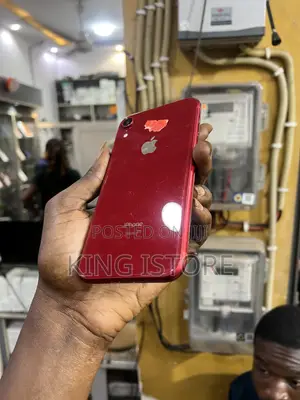 Apple iPhone XR 64 GB Red