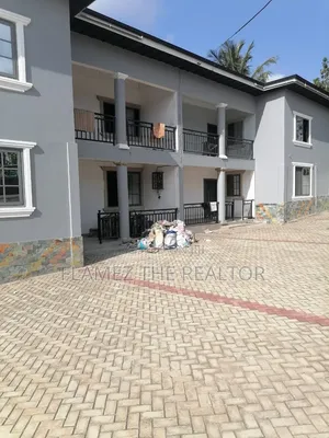 3bdrm Apartment in Satellite Dvla, Amasaman for rent