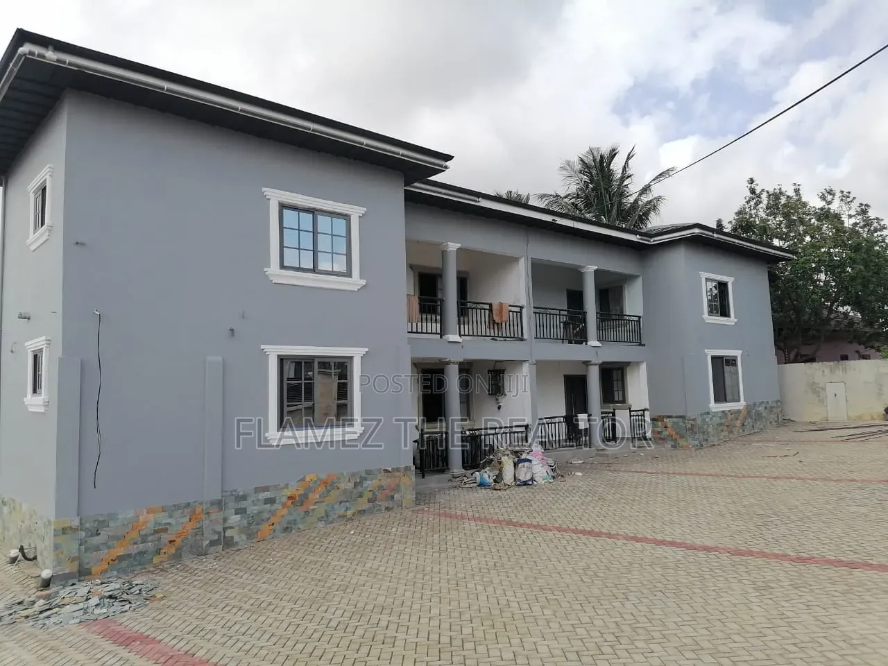 3bdrm Apartment in Satellite Dvla, Amasaman for rent