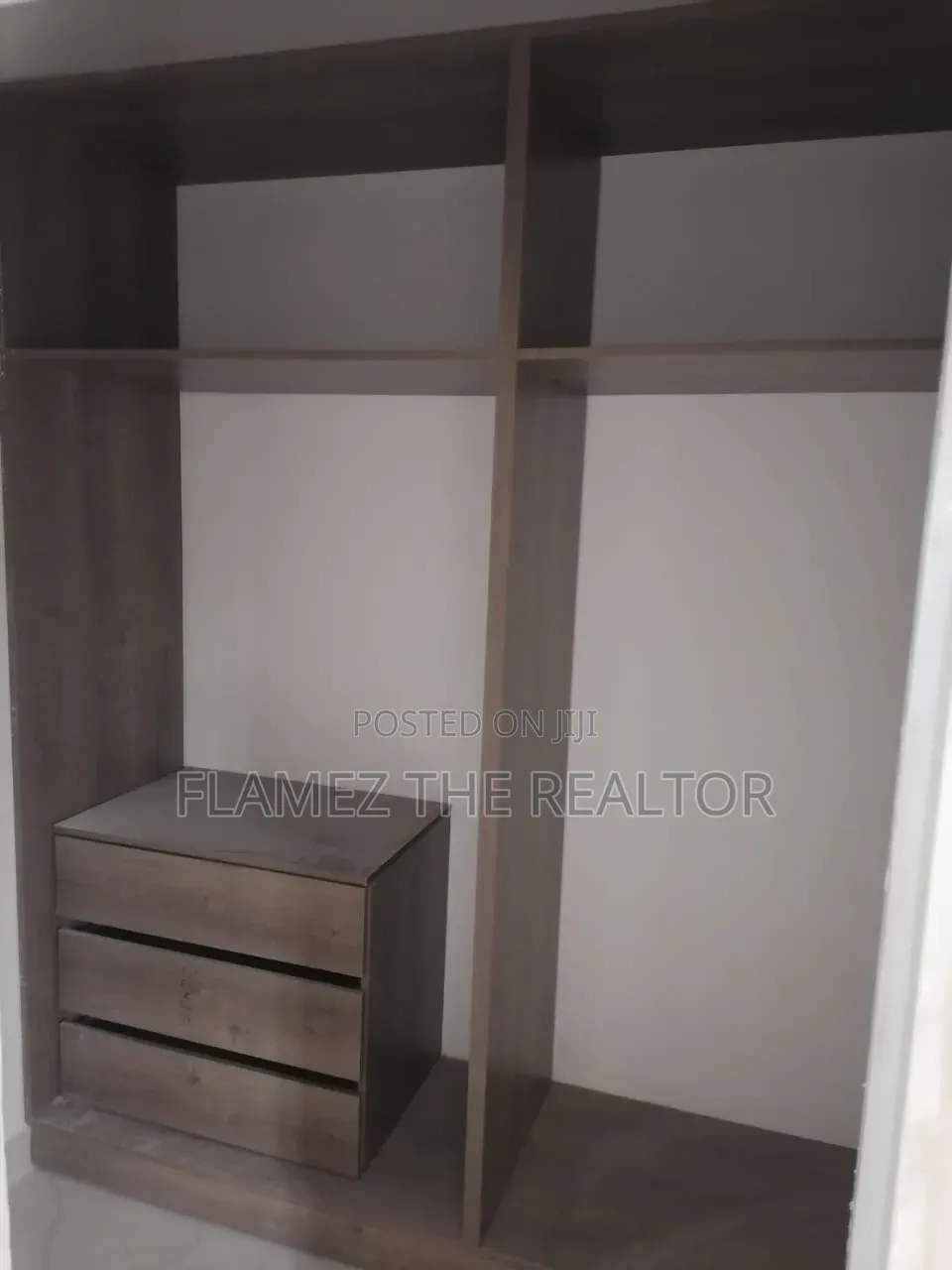 3bdrm Apartment in Satellite Dvla, Amasaman for rent