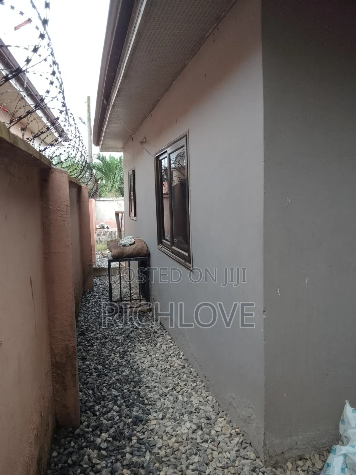 1bdrm House in Budumburam for rent