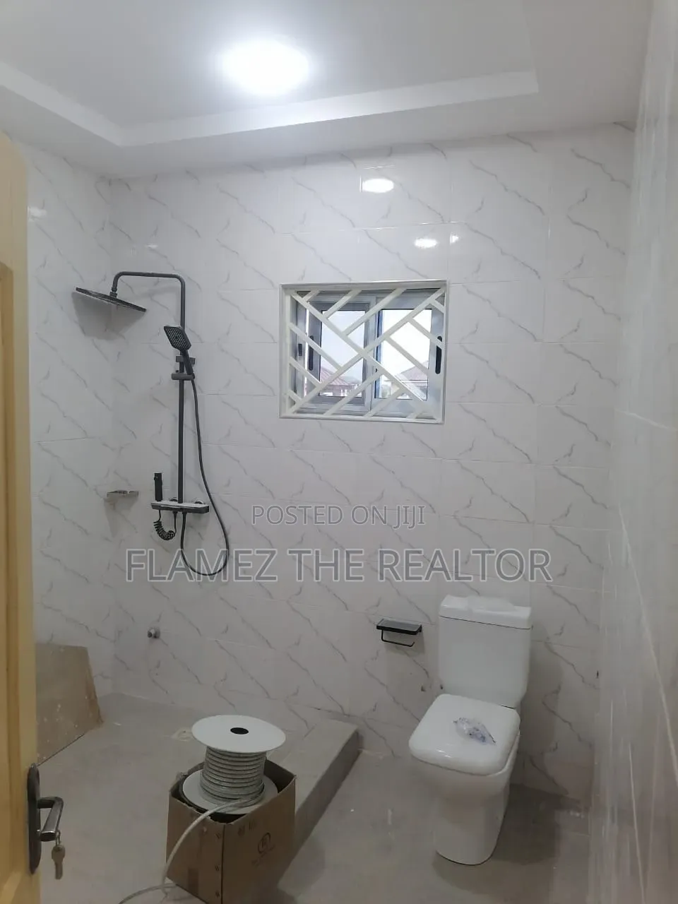 4bdrm Apartment in Kotoku Road, Amasaman for rent