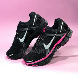Original Nike Zoom Vomero 5 Blast Pink/Black