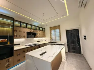 3bdrm Bungalow in Lakeside Estate for rent