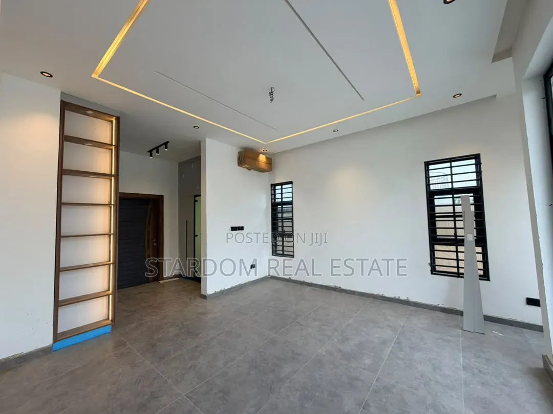 3bdrm Bungalow in Lakeside Estate for rent