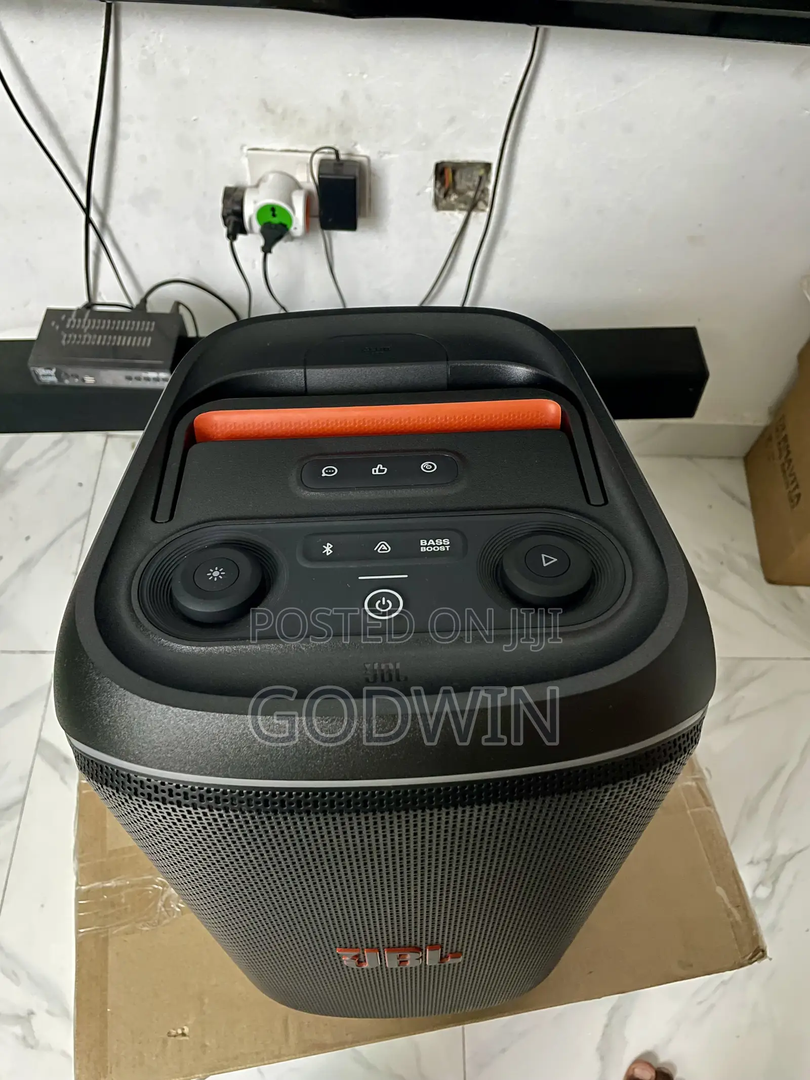 JBL Party Box Club 120