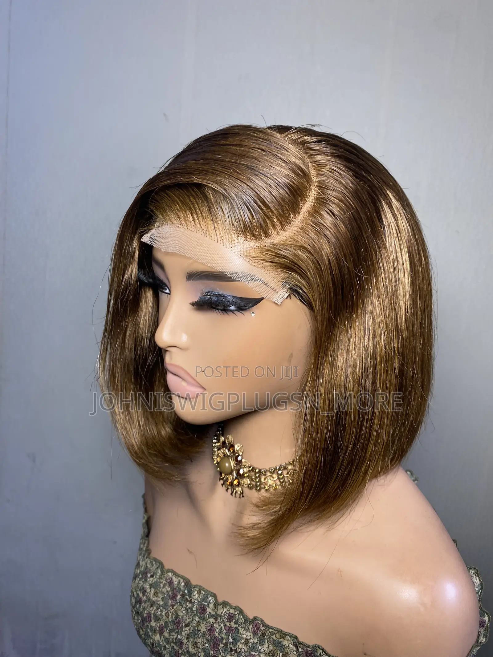 8” Double Drawn Bob Wig