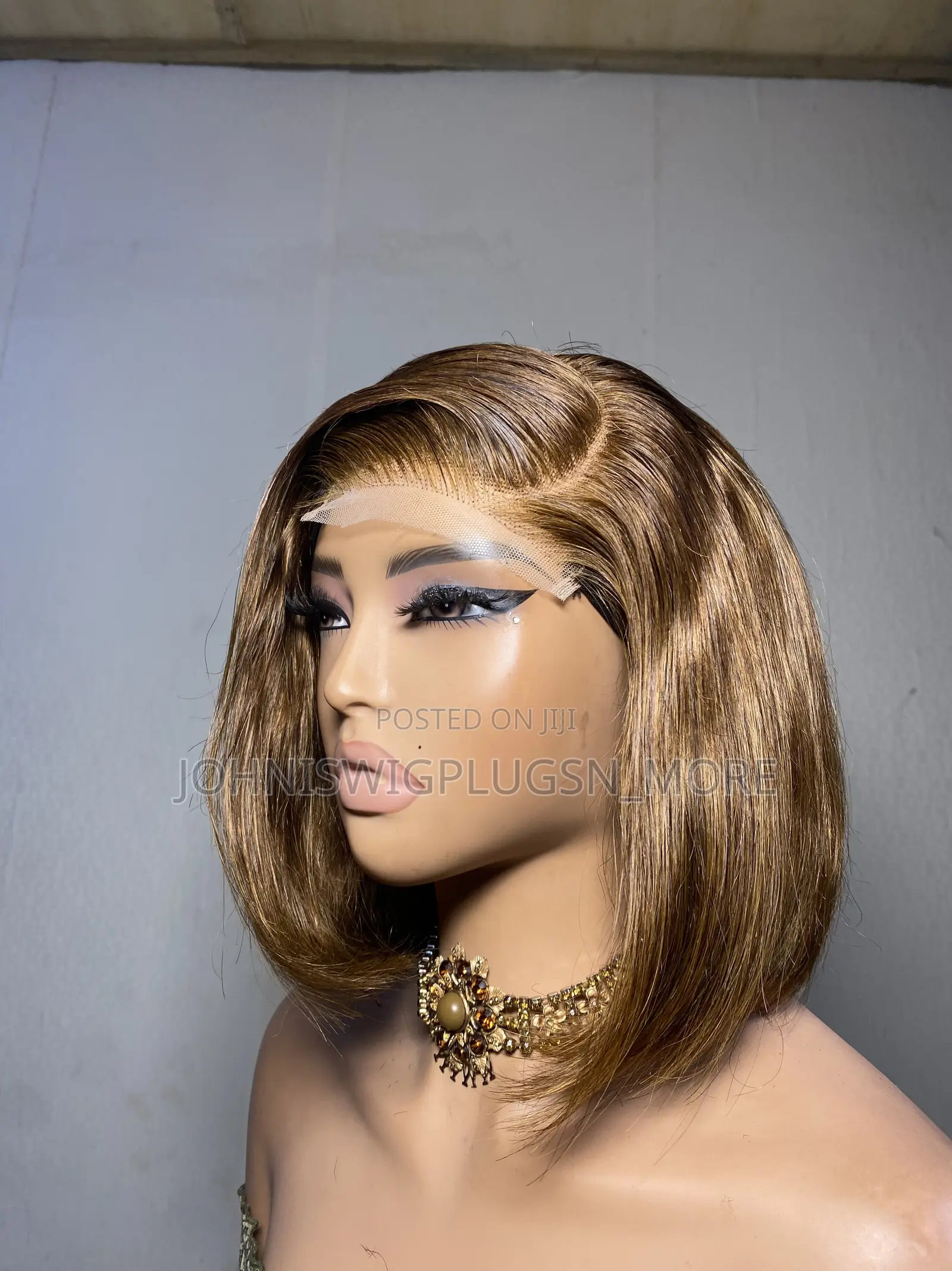 8” Double Drawn Bob Wig