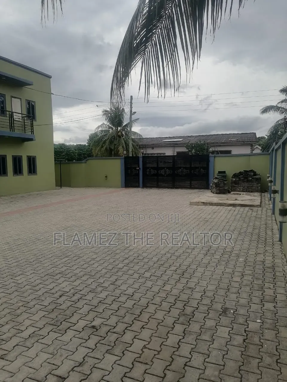 2bdrm Apartment in Ghs Estate Road, Amasaman for rent