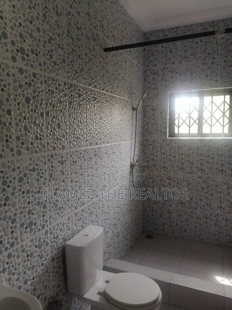 2bdrm Apartment in Ghs Estate Road, Amasaman for rent