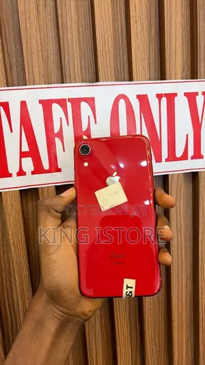 Apple iPhone XR 64 GB Red