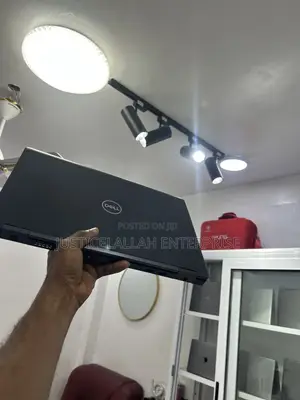 Laptop Dell Latitude 5590 16GB Intel Core i5 SSD 256GB