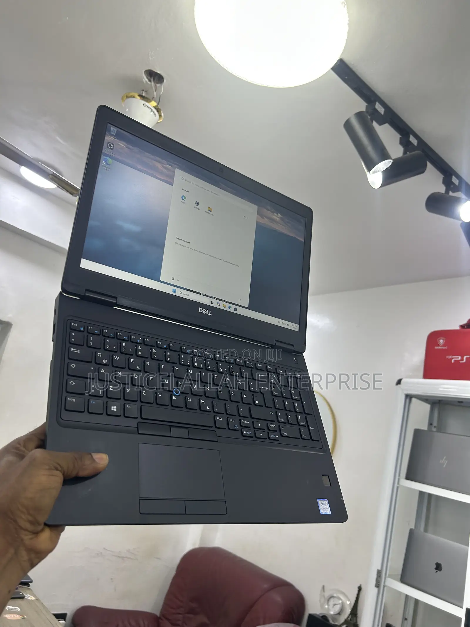Laptop Dell Latitude 5590 16GB Intel Core i5 SSD 256GB