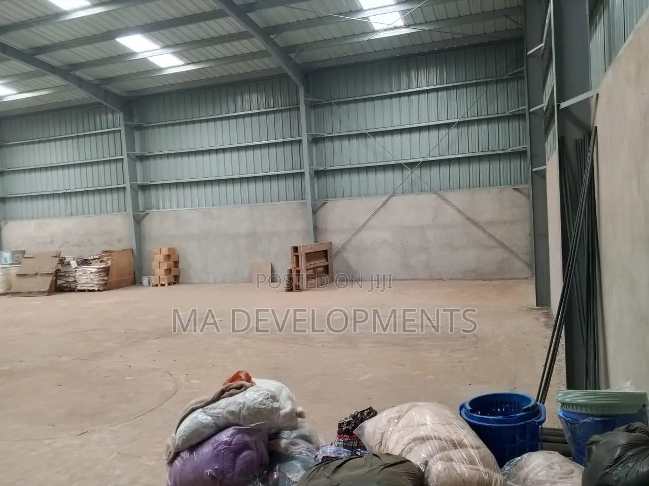 800 Square Meter Warehouse for Rent at Tema