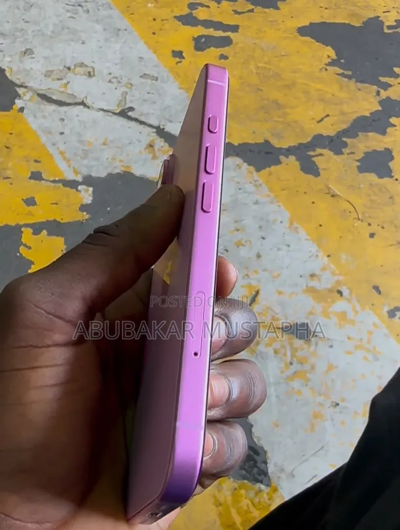 Apple iPhone 16 128 GB Pink
