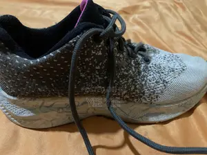 Kids Shoes Size 39