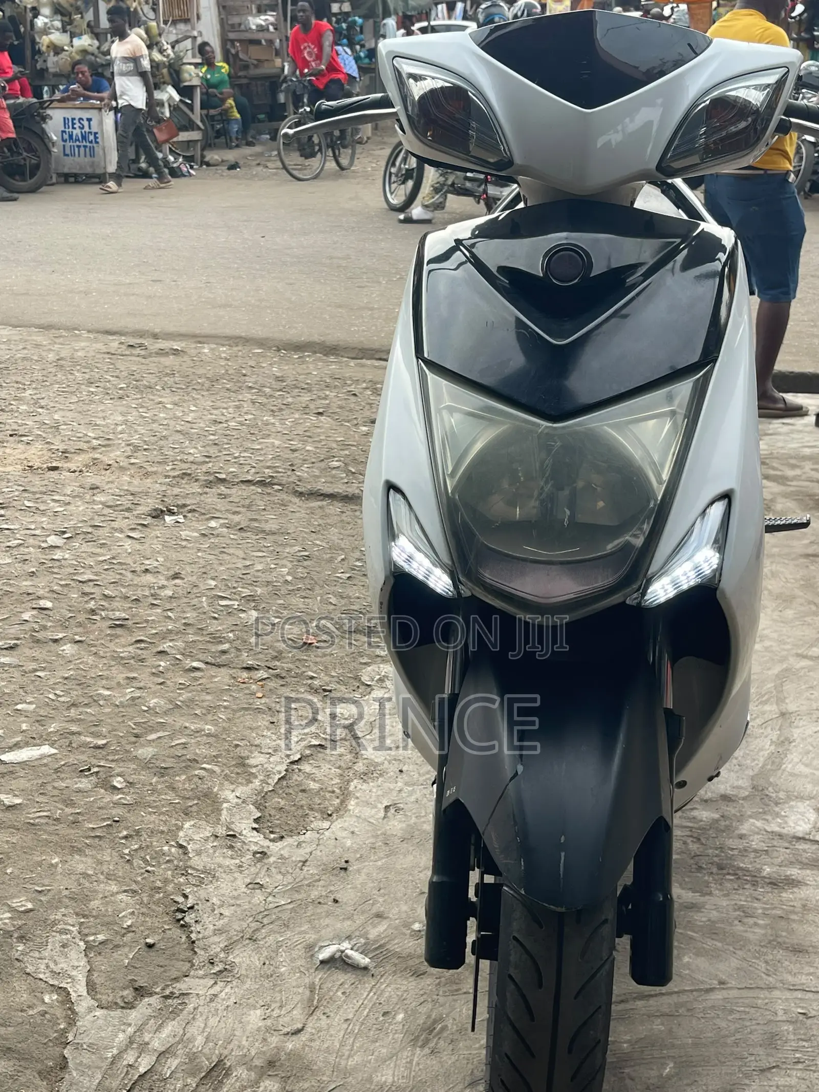 Yamaha 2023 White