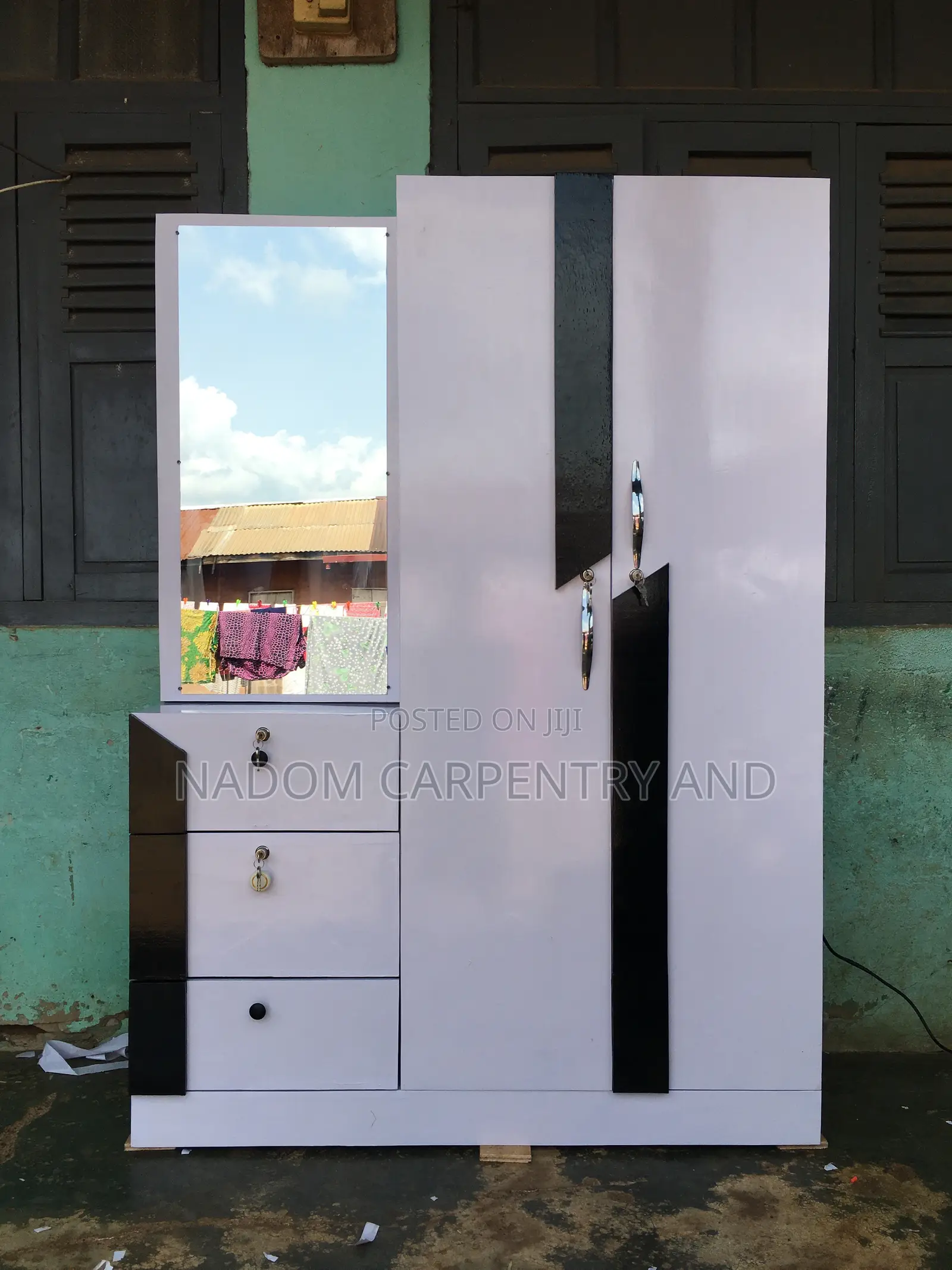 2 in 1 Wardrobe With Mirror and Drawers