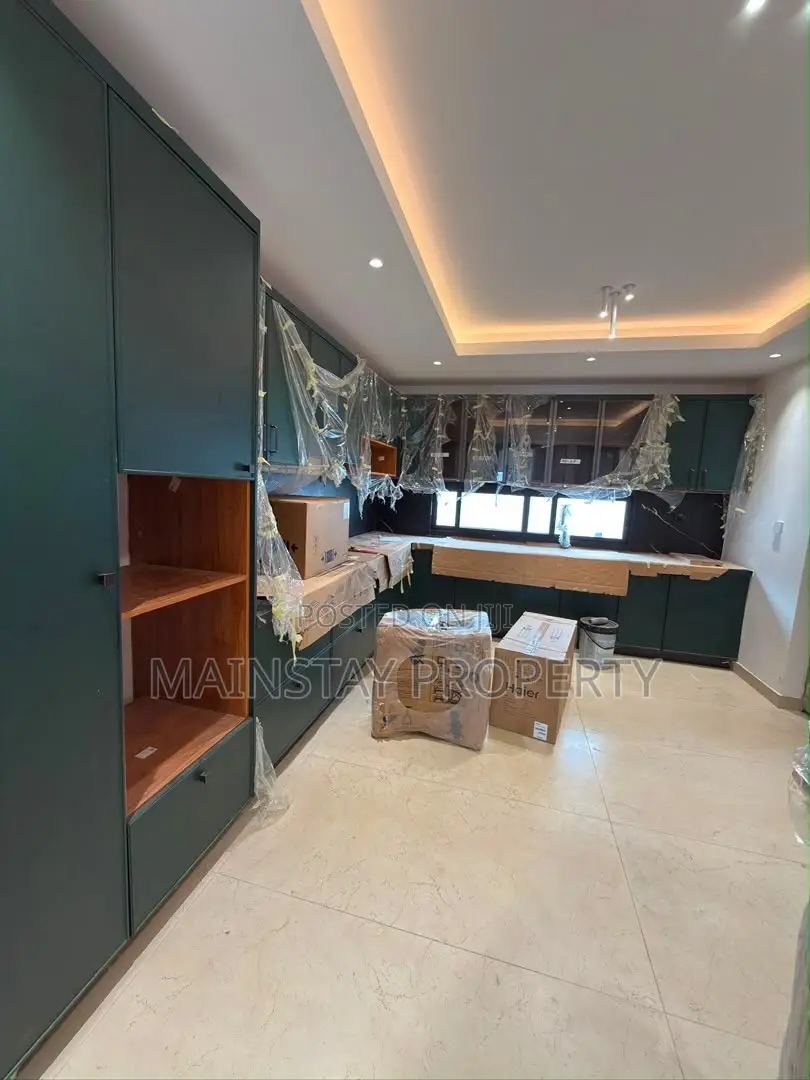 4bdrm House in Mainstay Estates, East Legon for sale