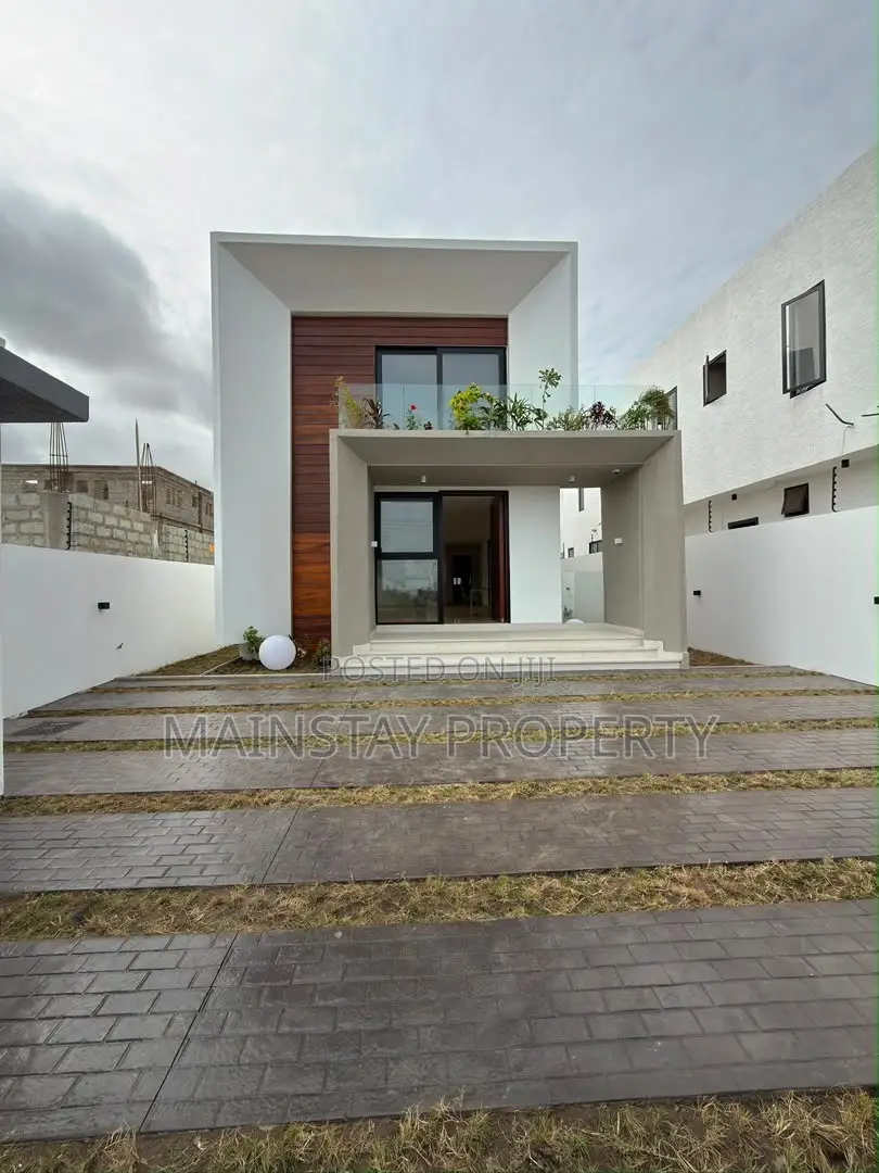 4bdrm House in Mainstay Estates, East Legon for sale