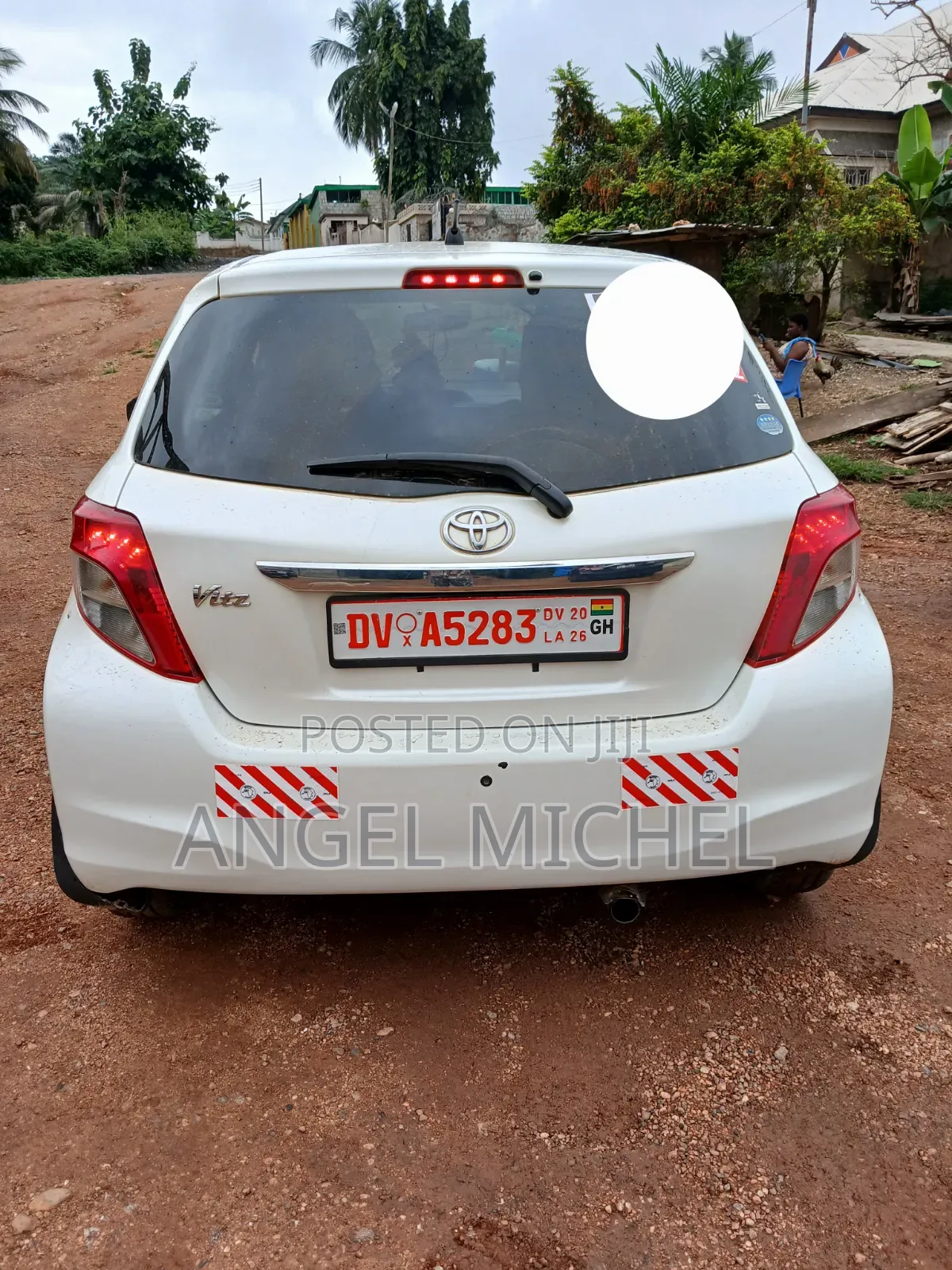 Toyota Vitz 2013 White